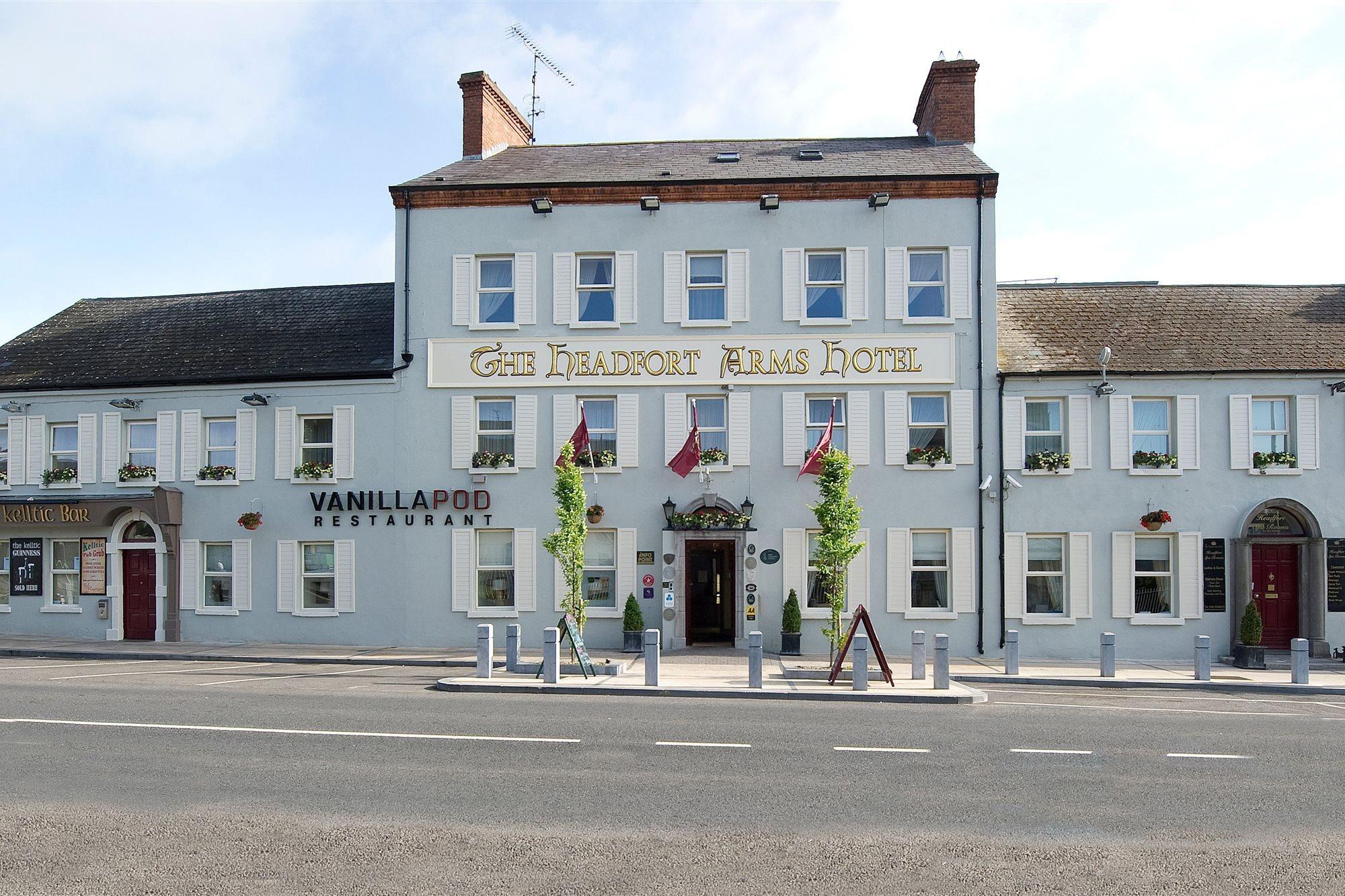 Headfort Arms Hotel Келс Экстерьер фото